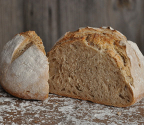 Brot Halbweiss