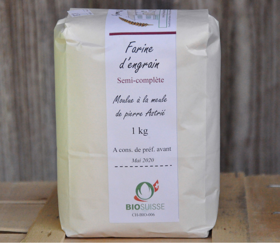 Farine d'engrain, semi-complète 1 kg Farine d'engrain, semi-complète 1 kg